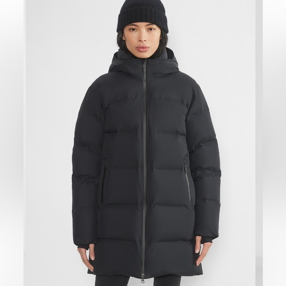 Aritzia Jackets & Blazers - ARITZIA Women's Black Super Puffer Jacket - small